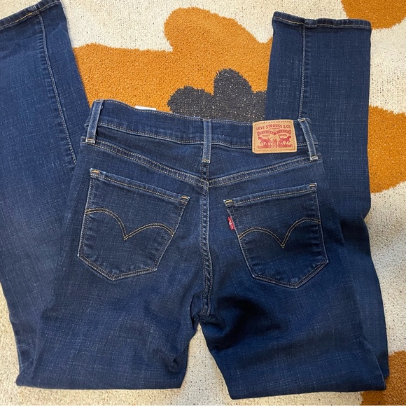 Levi's 314 Shaping Straight Denim Jeans - Picture 1 of 6